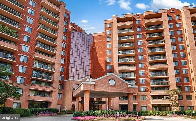 2230 George C Marshall Drive #924, Falls Church