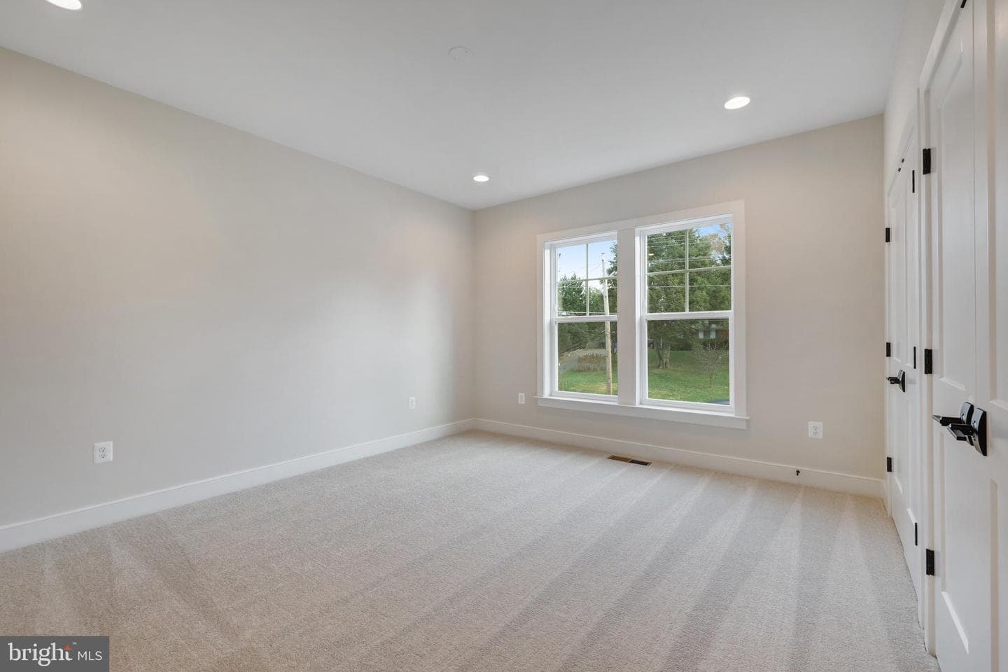 1429 Spring Vale Avenue photo 67
