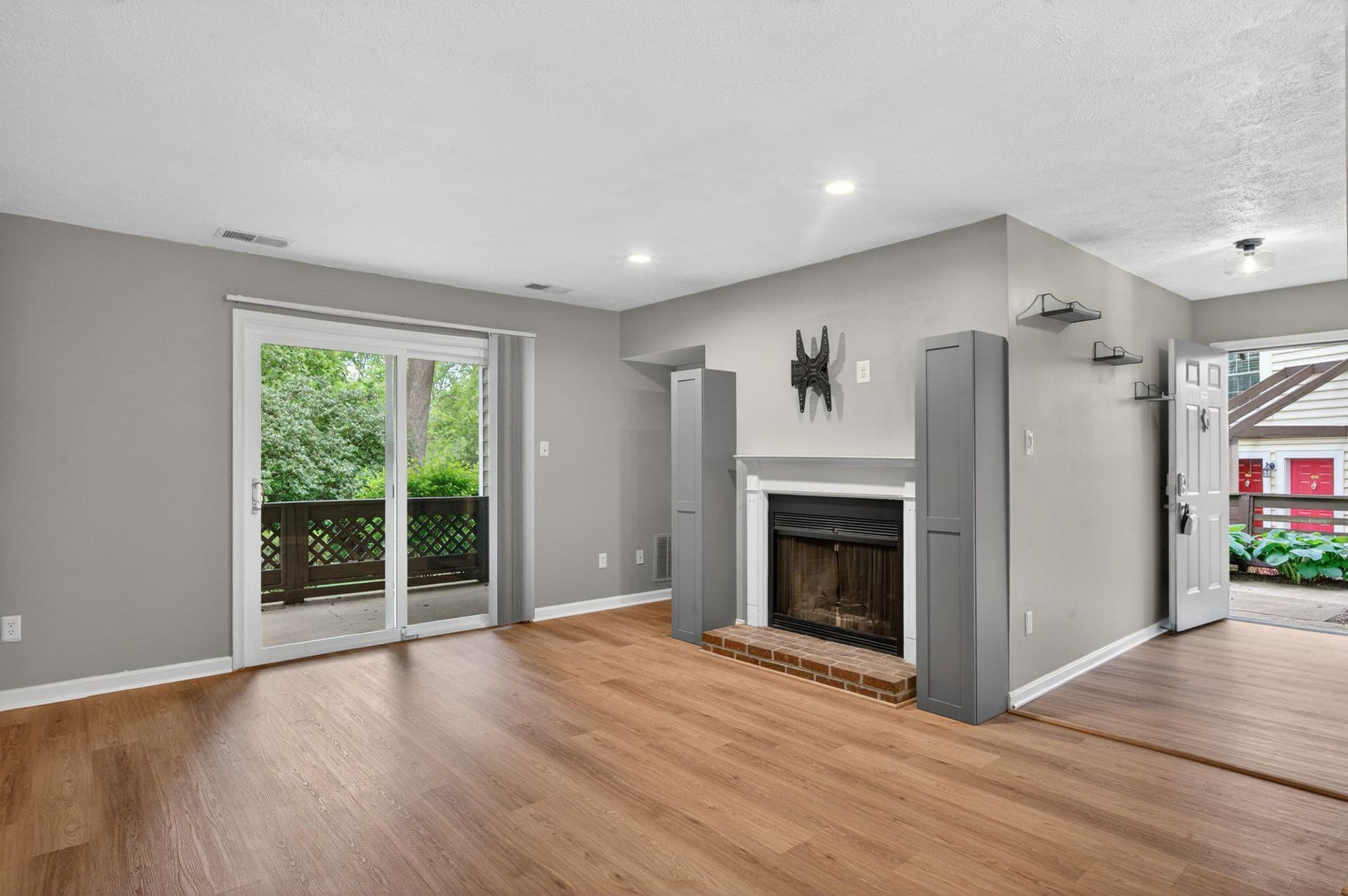 10146 Oakton Terrace Road #10146 photo 12