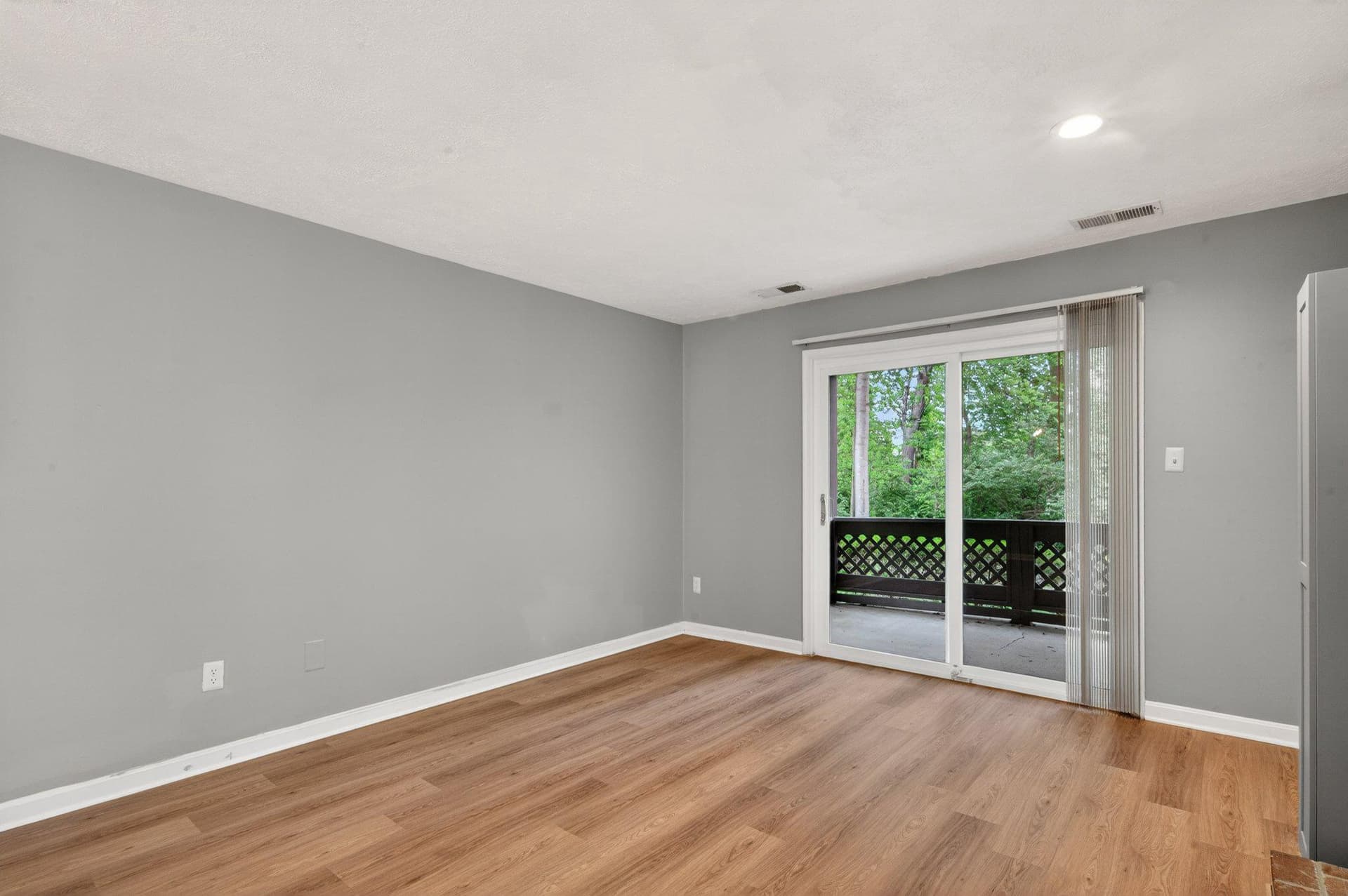 10146 Oakton Terrace Road #10146 photo 13