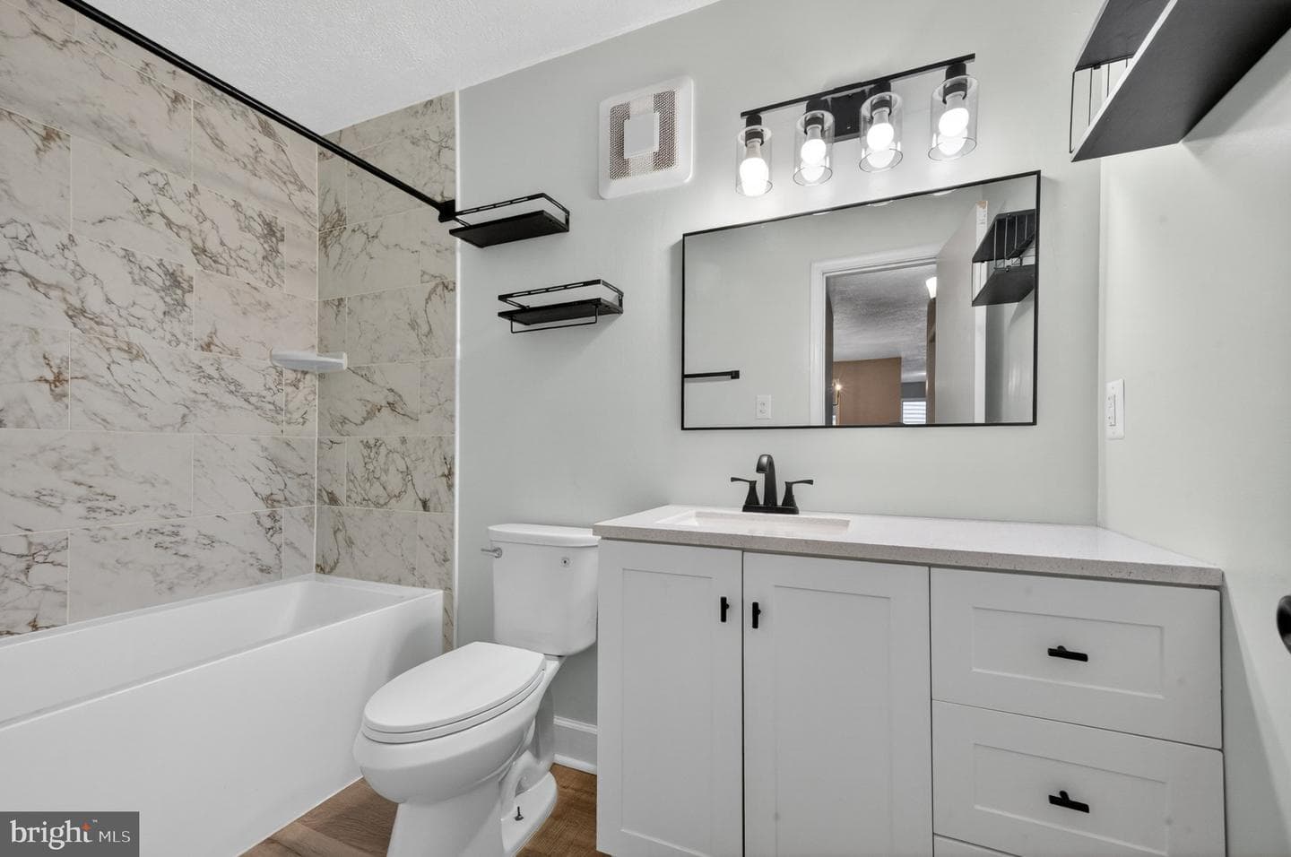 10146 Oakton Terrace Road #10146 photo 21