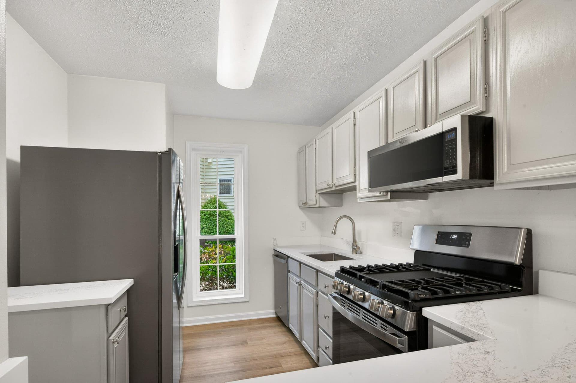 10146 Oakton Terrace Road #10146 photo 8
