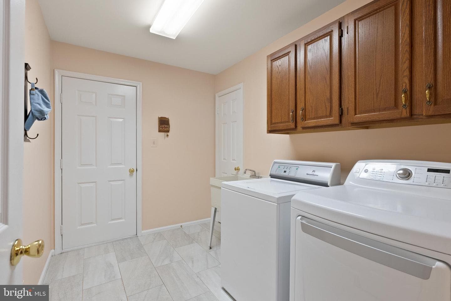 4928 Novak Lane photo 26