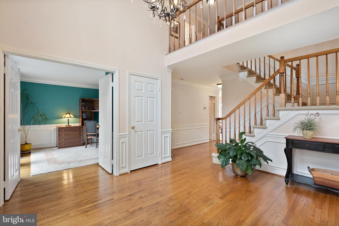 4928 Novak Lane photo 9