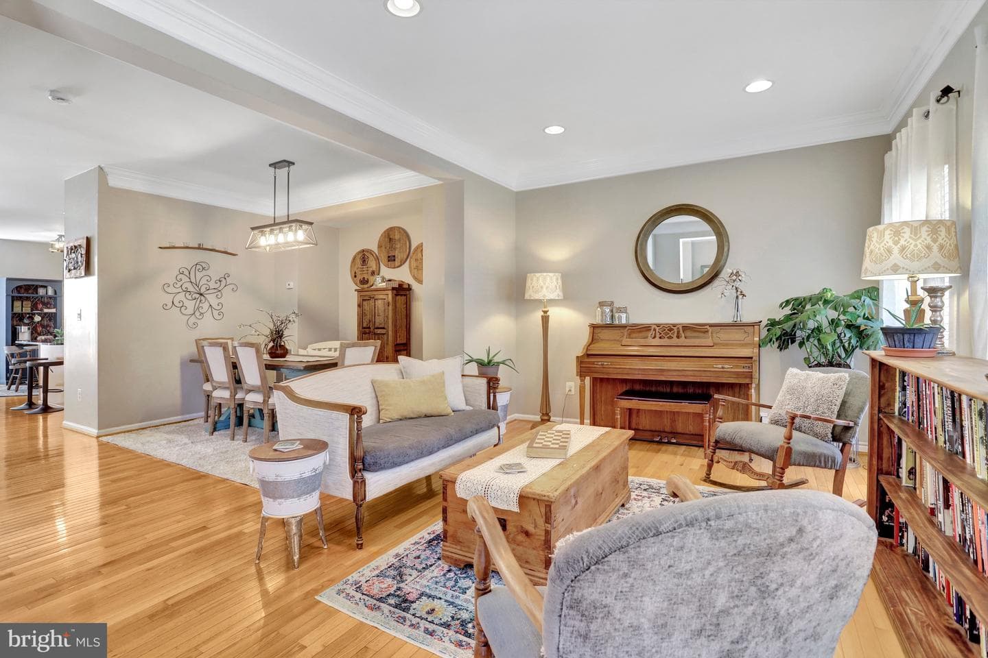 7768 Grandwind Drive photo 7