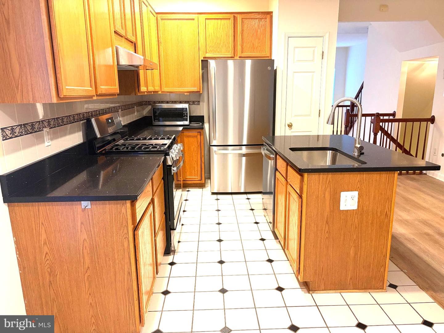8408 Jovin Circle photo 11