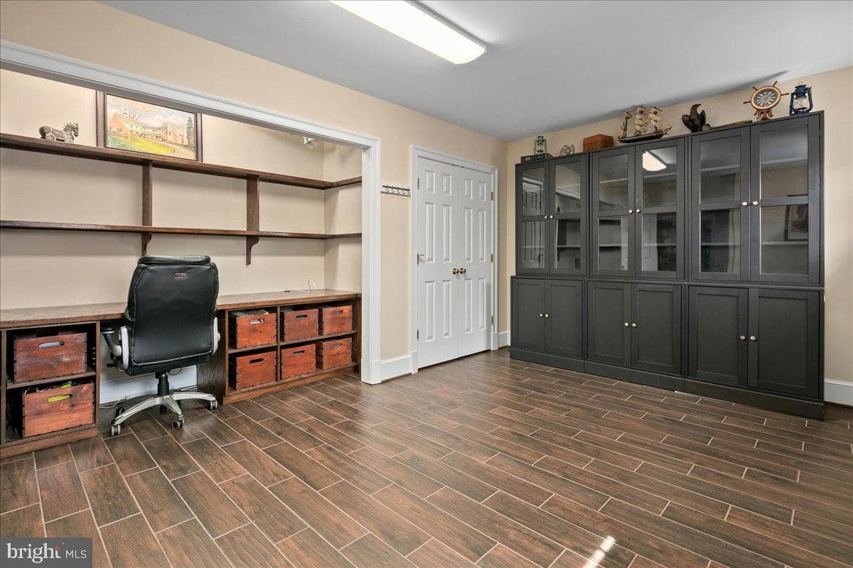 9498 Lynnhall Place photo 48