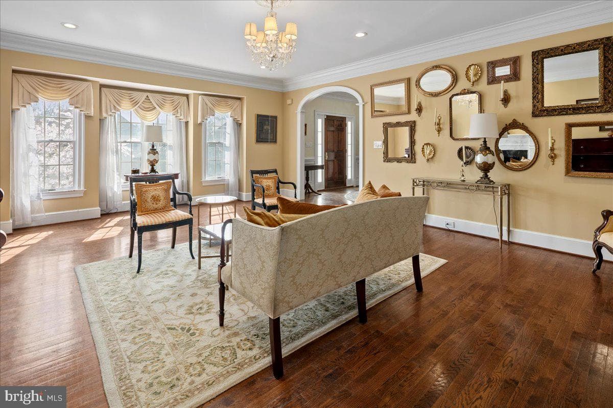 9498 Lynnhall Place photo 7