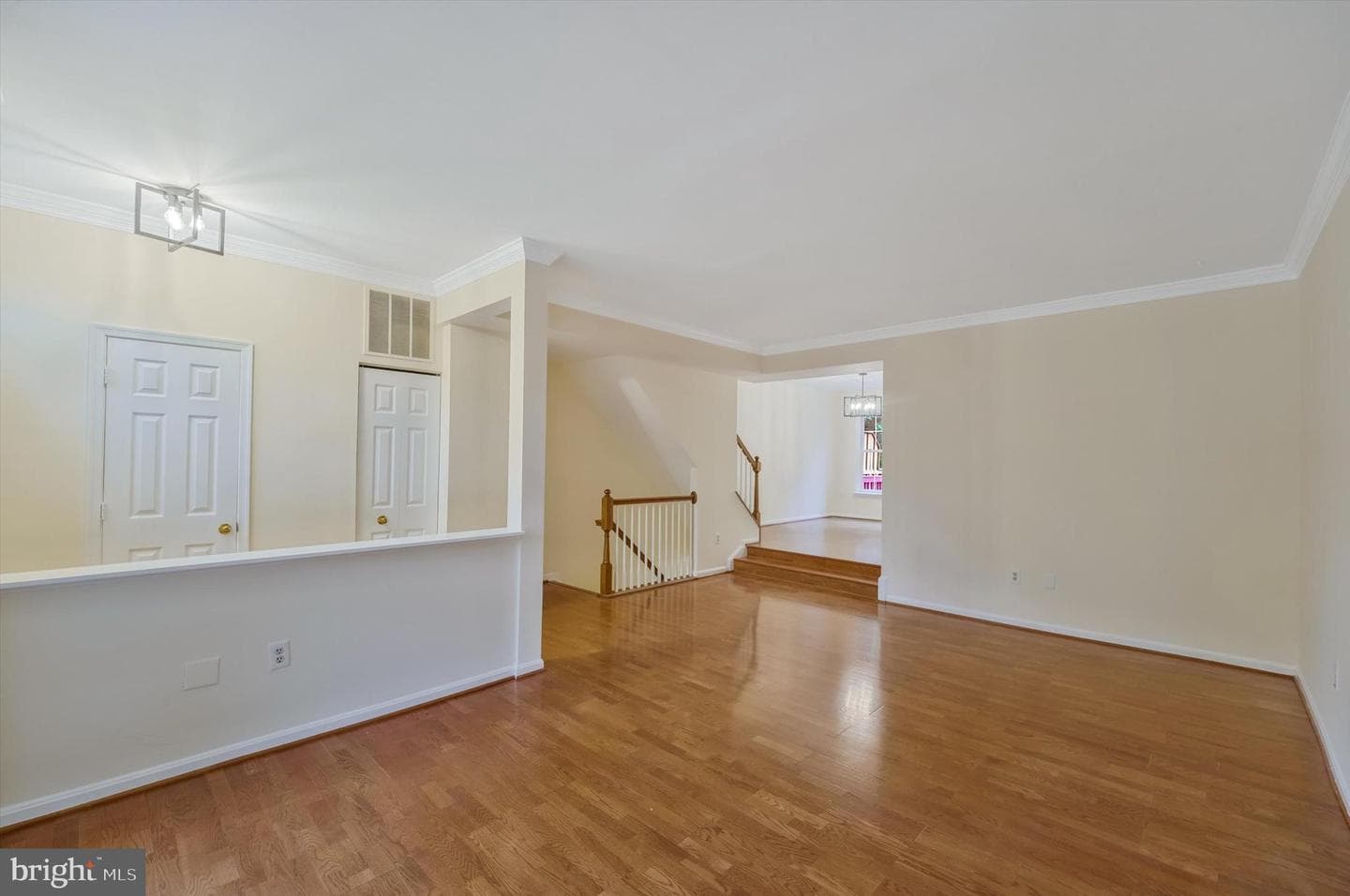 6274 Walkers Croft Way photo 10