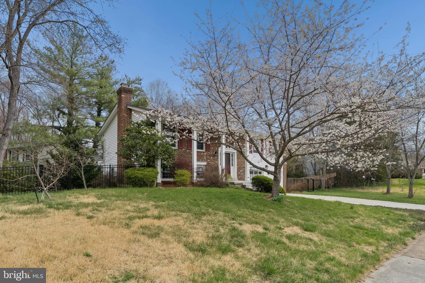 8910 Spur Road photo 3