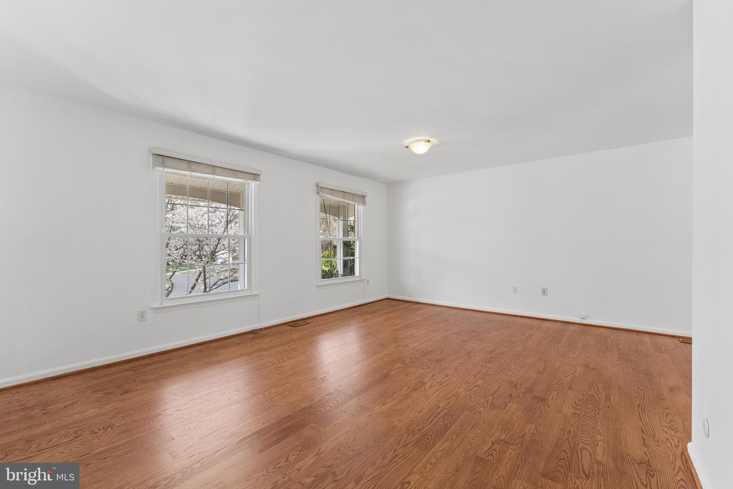 8910 Spur Road photo 4