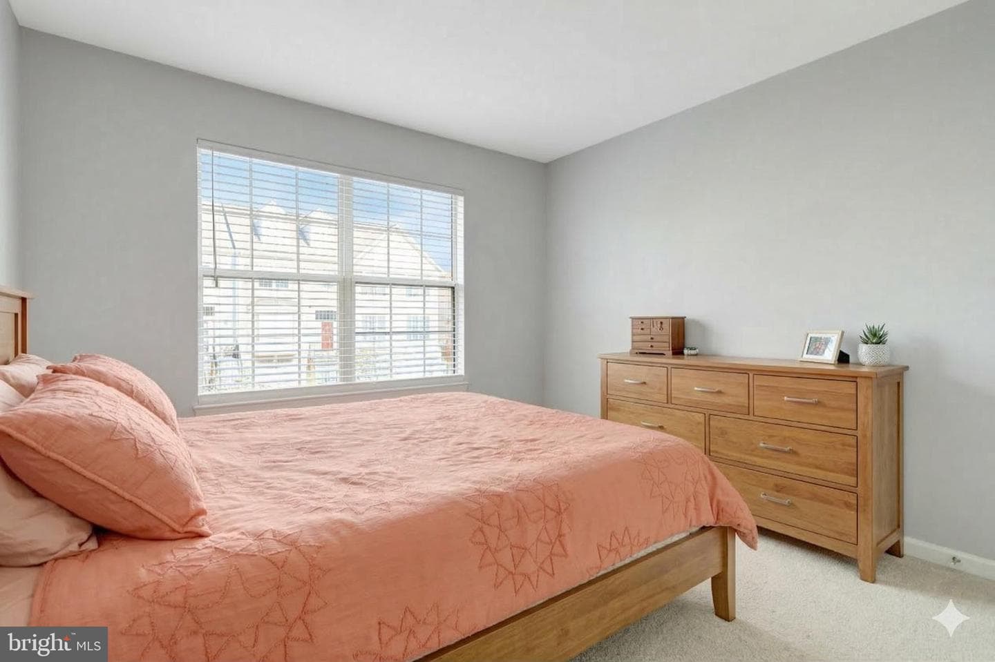 5715 Clapham Road photo 22