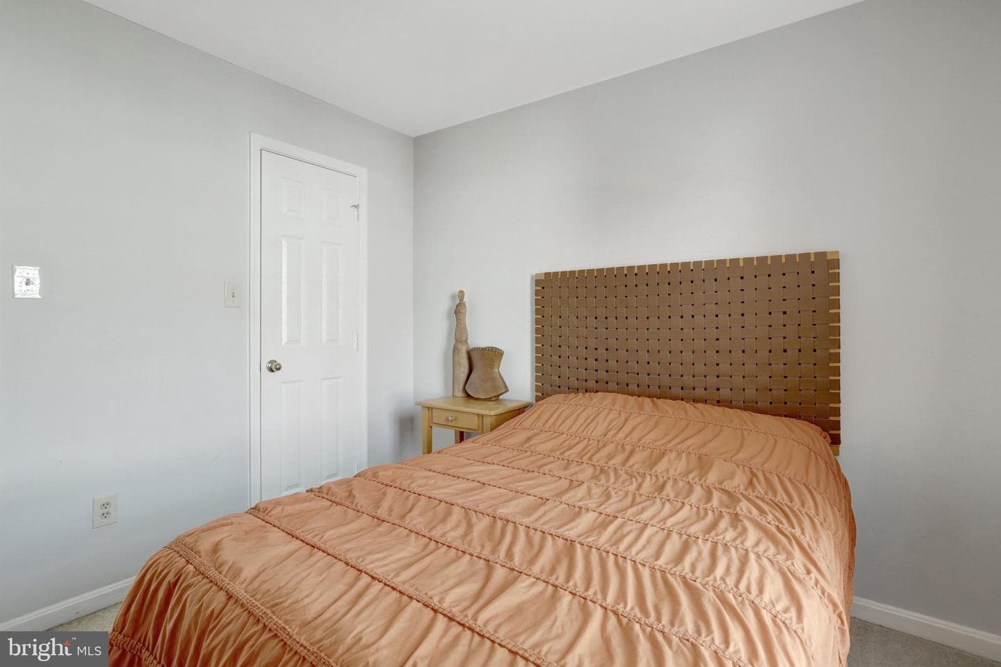 5715 Clapham Road photo 28