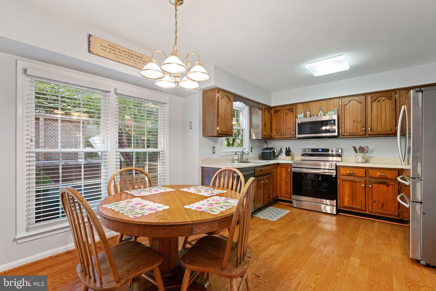 9833 Natick Road photo 12