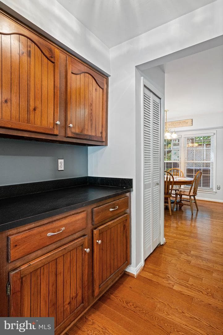 9833 Natick Road photo 16