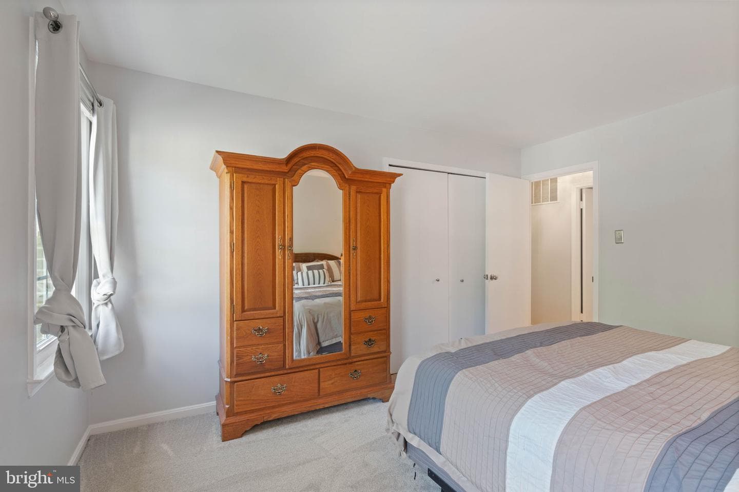 9833 Natick Road photo 32