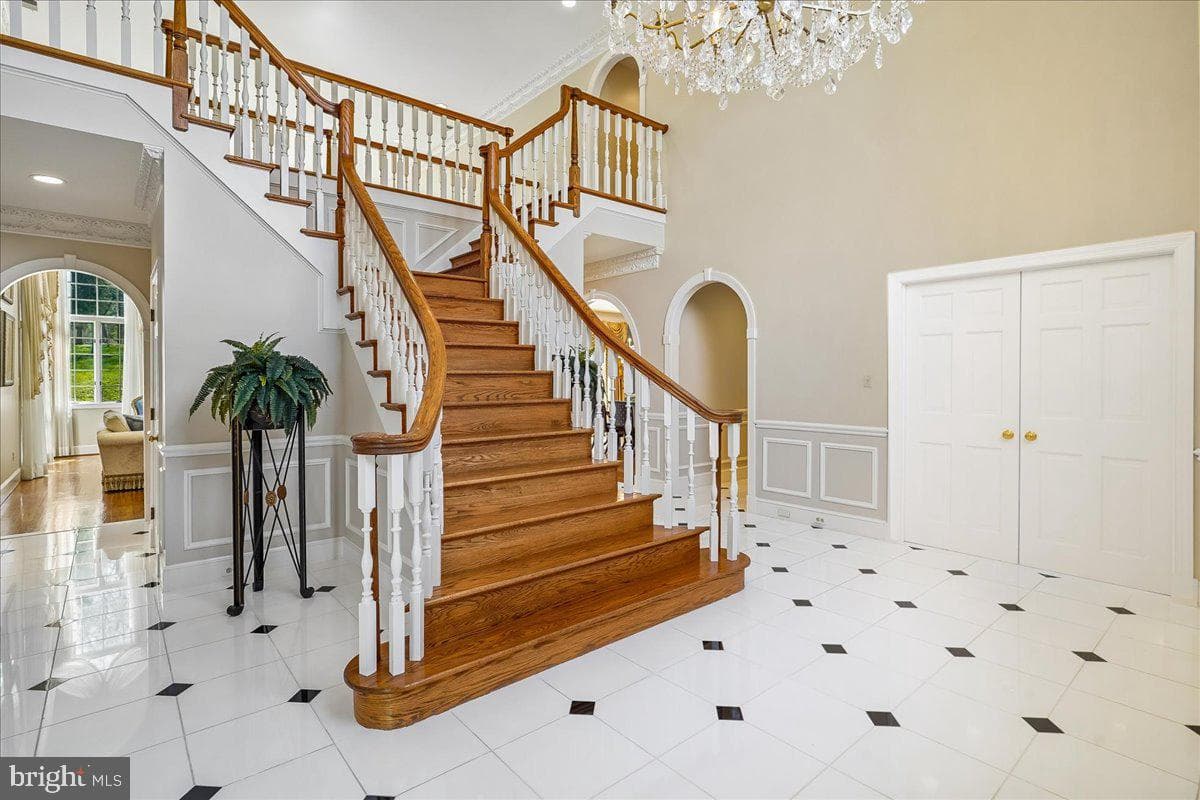 8013 Greenwich Woods Drive photo 25
