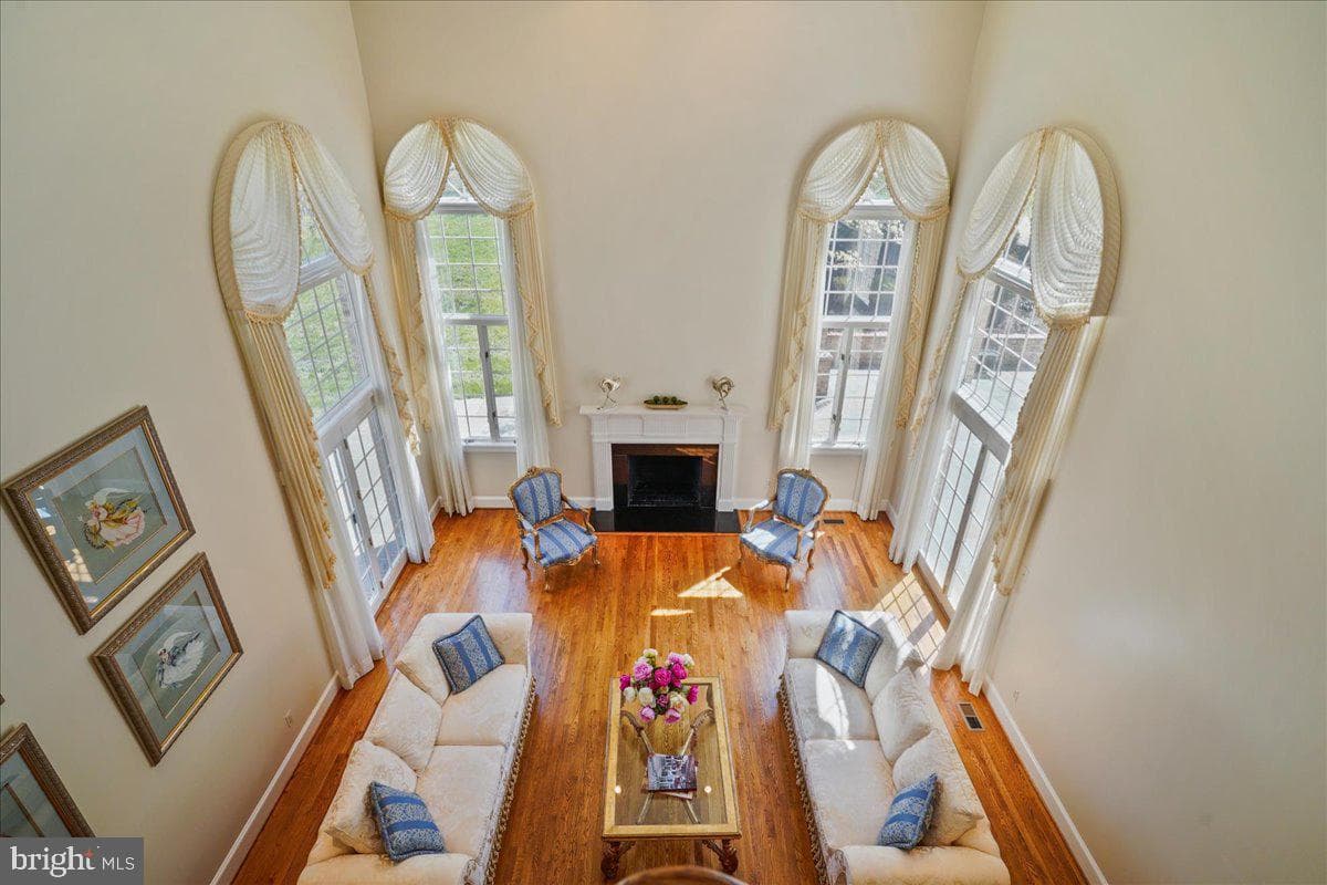 8013 Greenwich Woods Drive photo 38