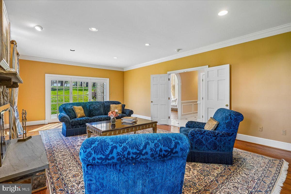 8013 Greenwich Woods Drive photo 45