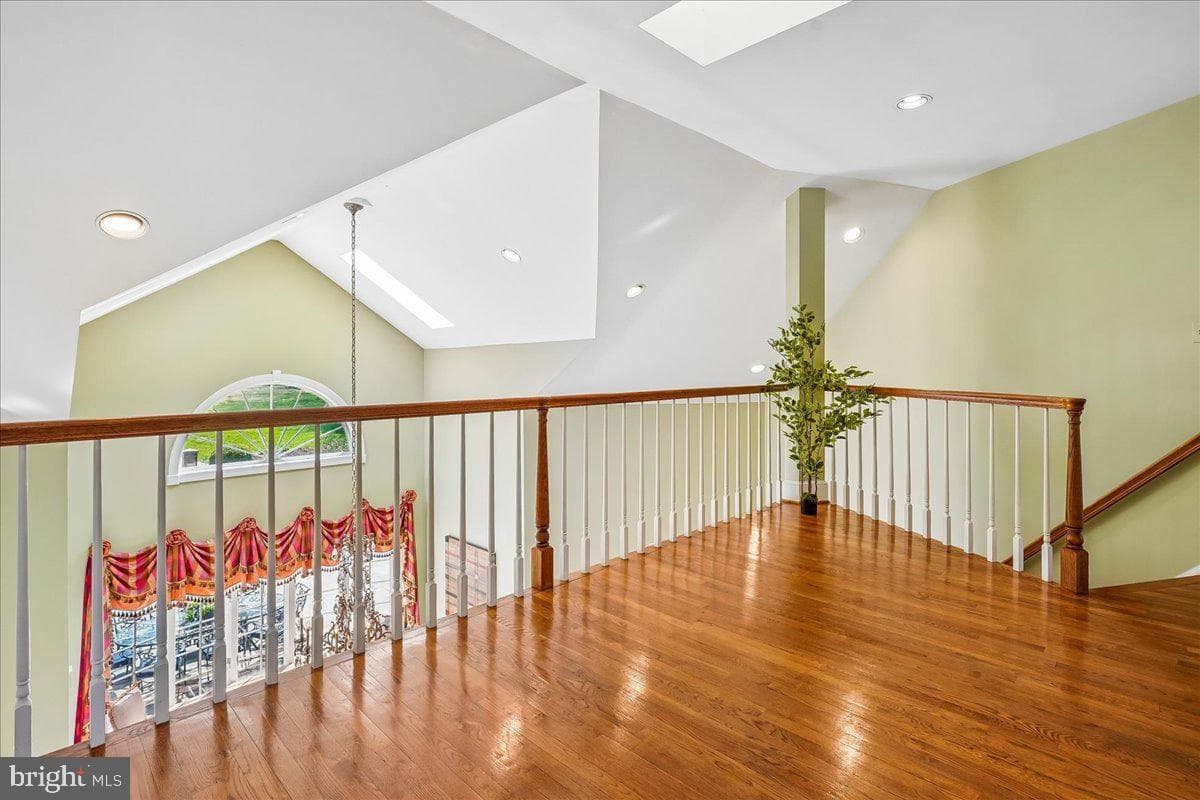 8013 Greenwich Woods Drive photo 61