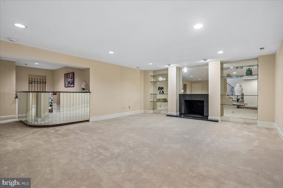 8013 Greenwich Woods Drive photo 89