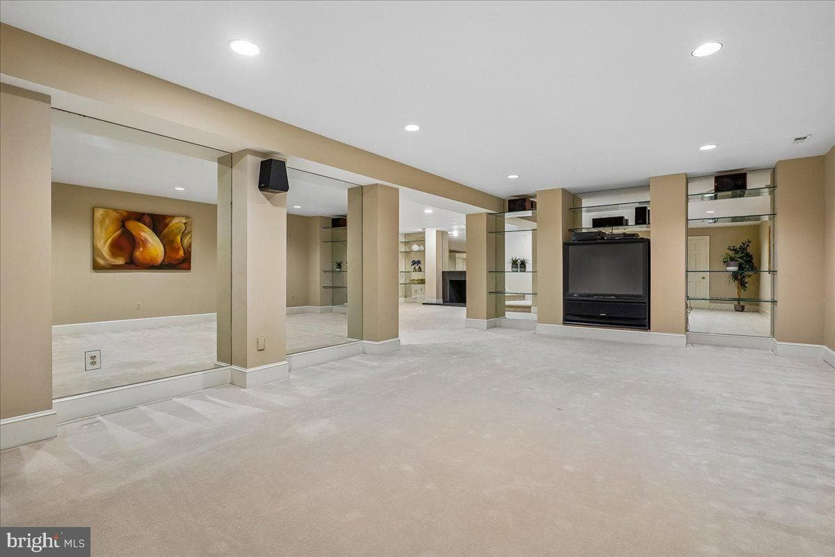 8013 Greenwich Woods Drive photo 92