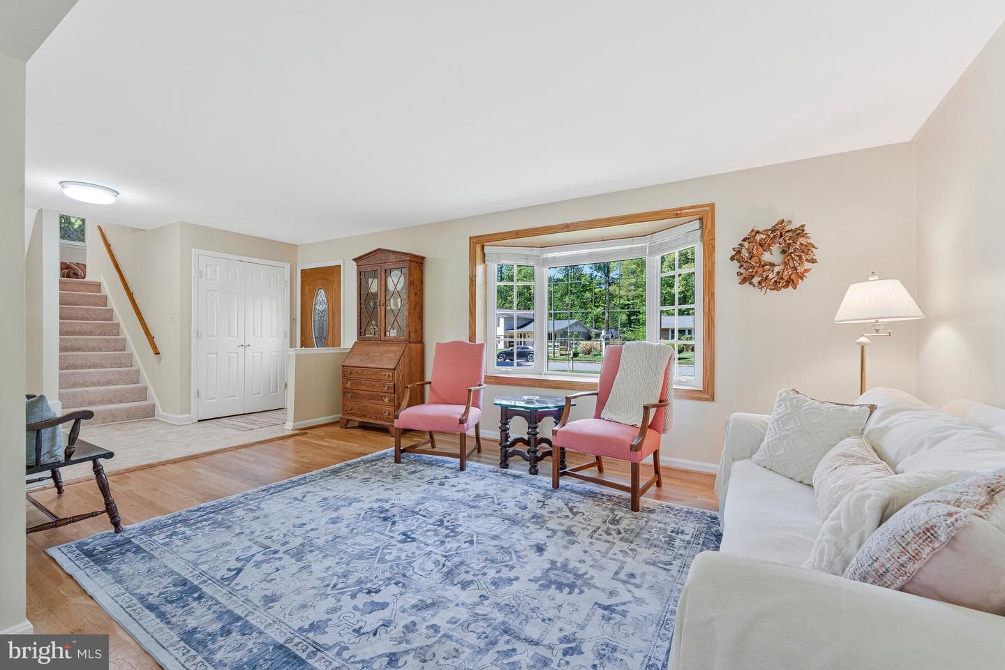 5392 Gainsborough Drive photo 10