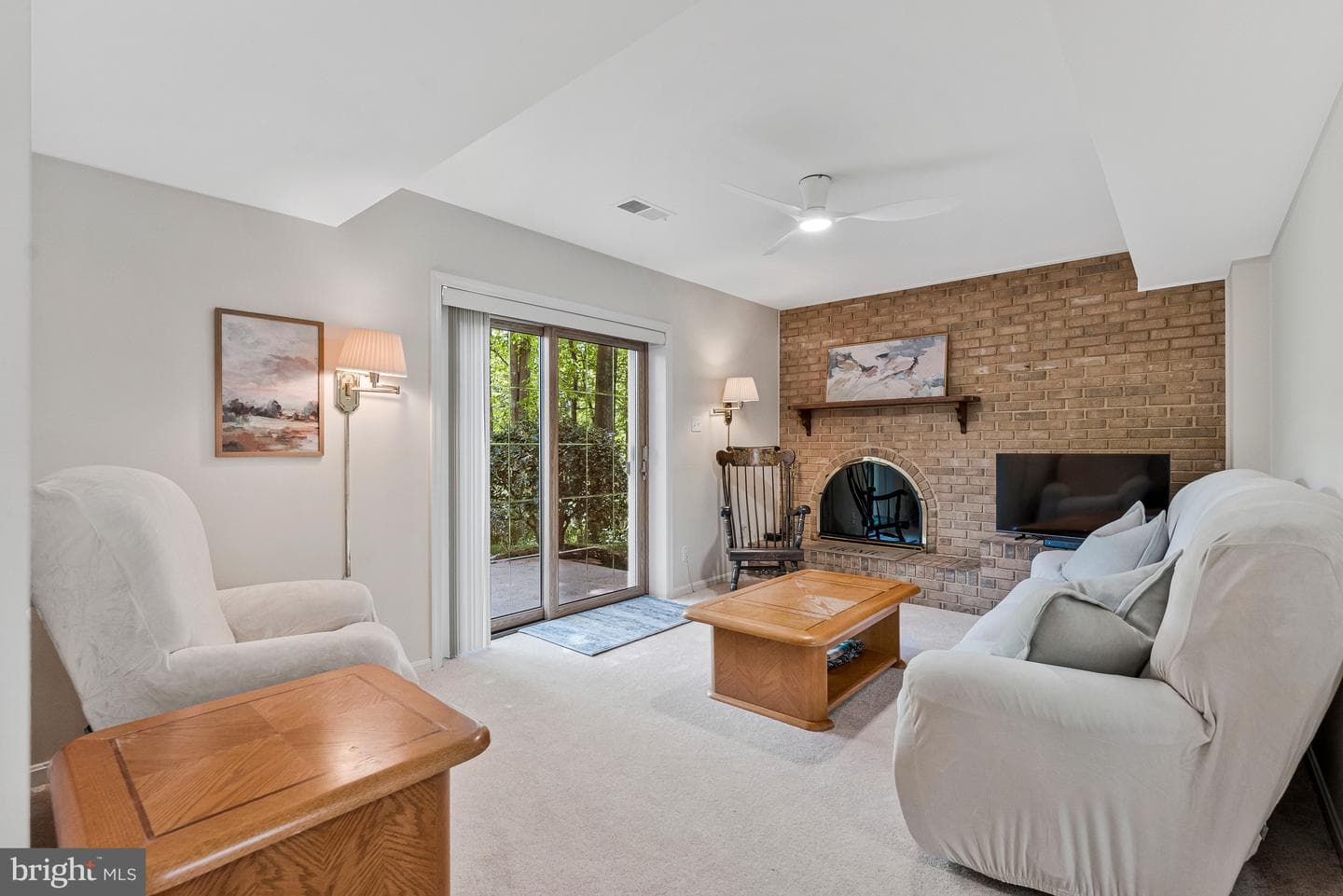 5392 Gainsborough Drive photo 21