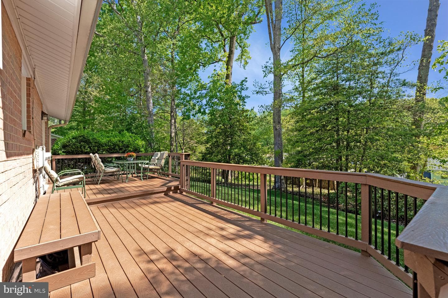 5392 Gainsborough Drive photo 42
