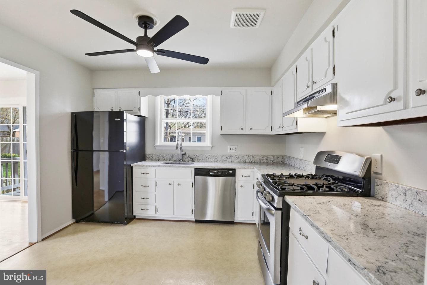 14821 Wood Home Road photo 11