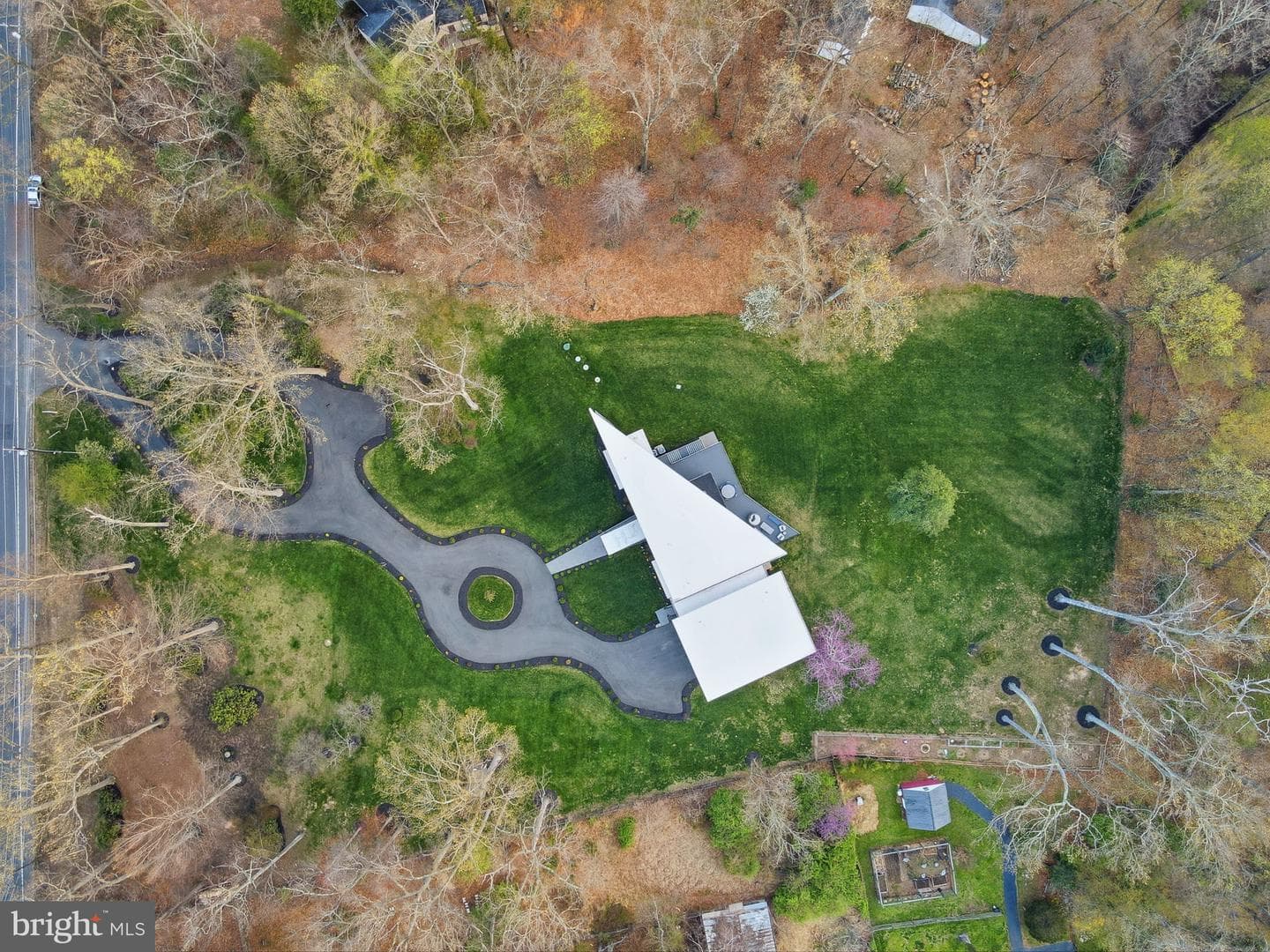 2368 Hunter Mill Rd, Vienna