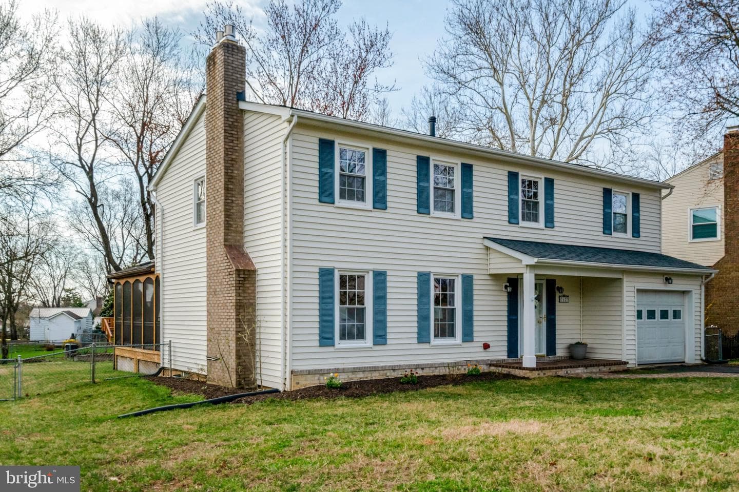 7627 Luton Place photo 2