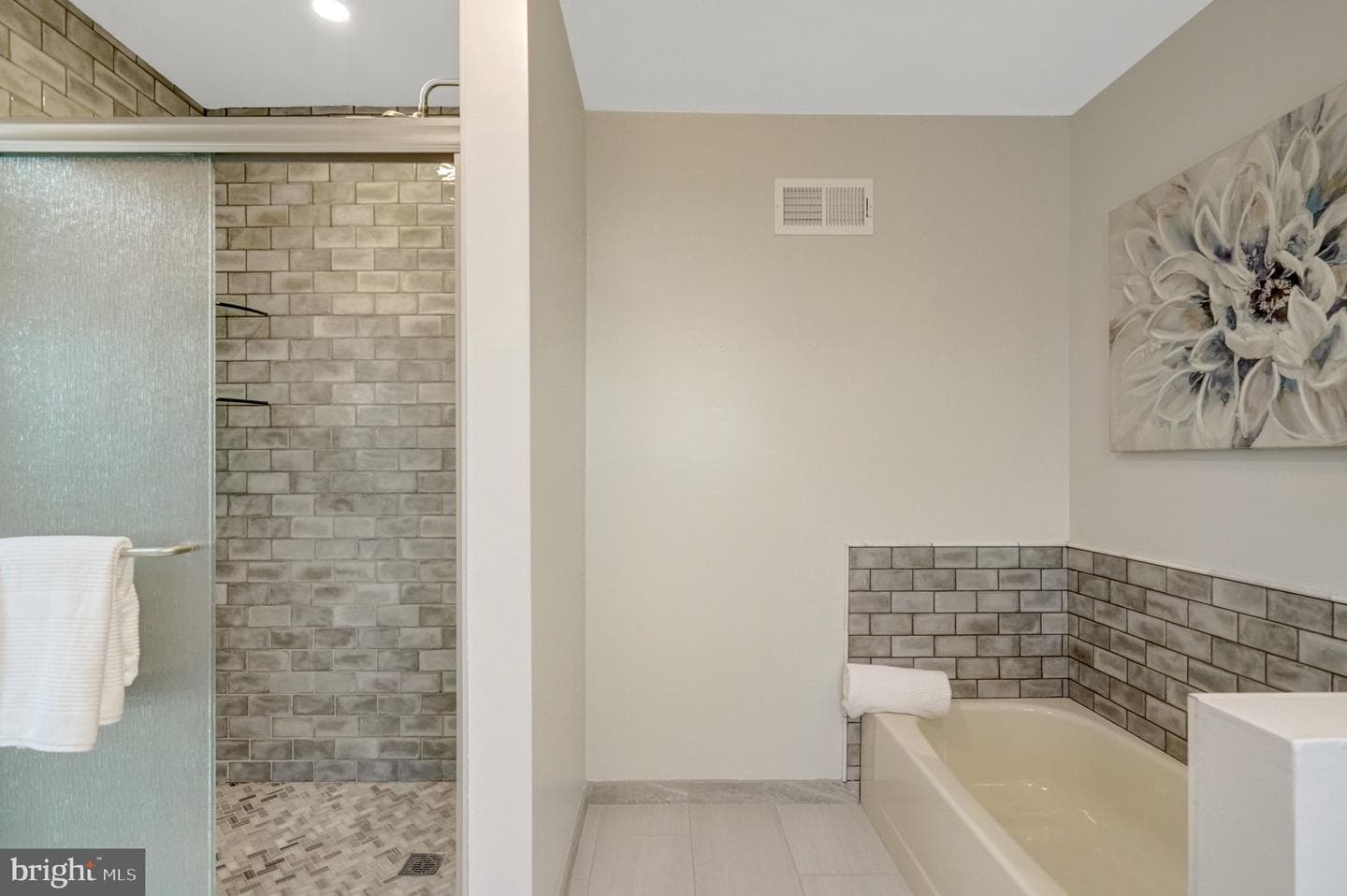 7627 Luton Place photo 28