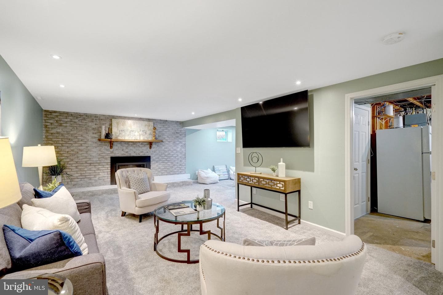 7627 Luton Place photo 46
