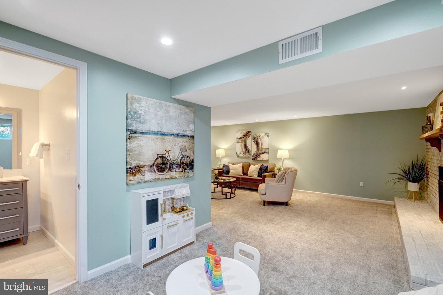 7627 Luton Place photo 48