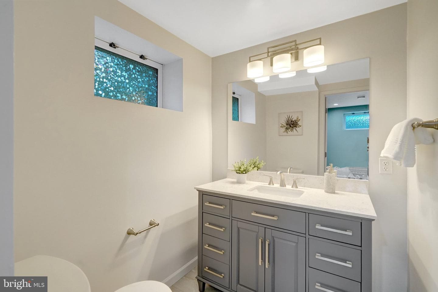 7627 Luton Place photo 49