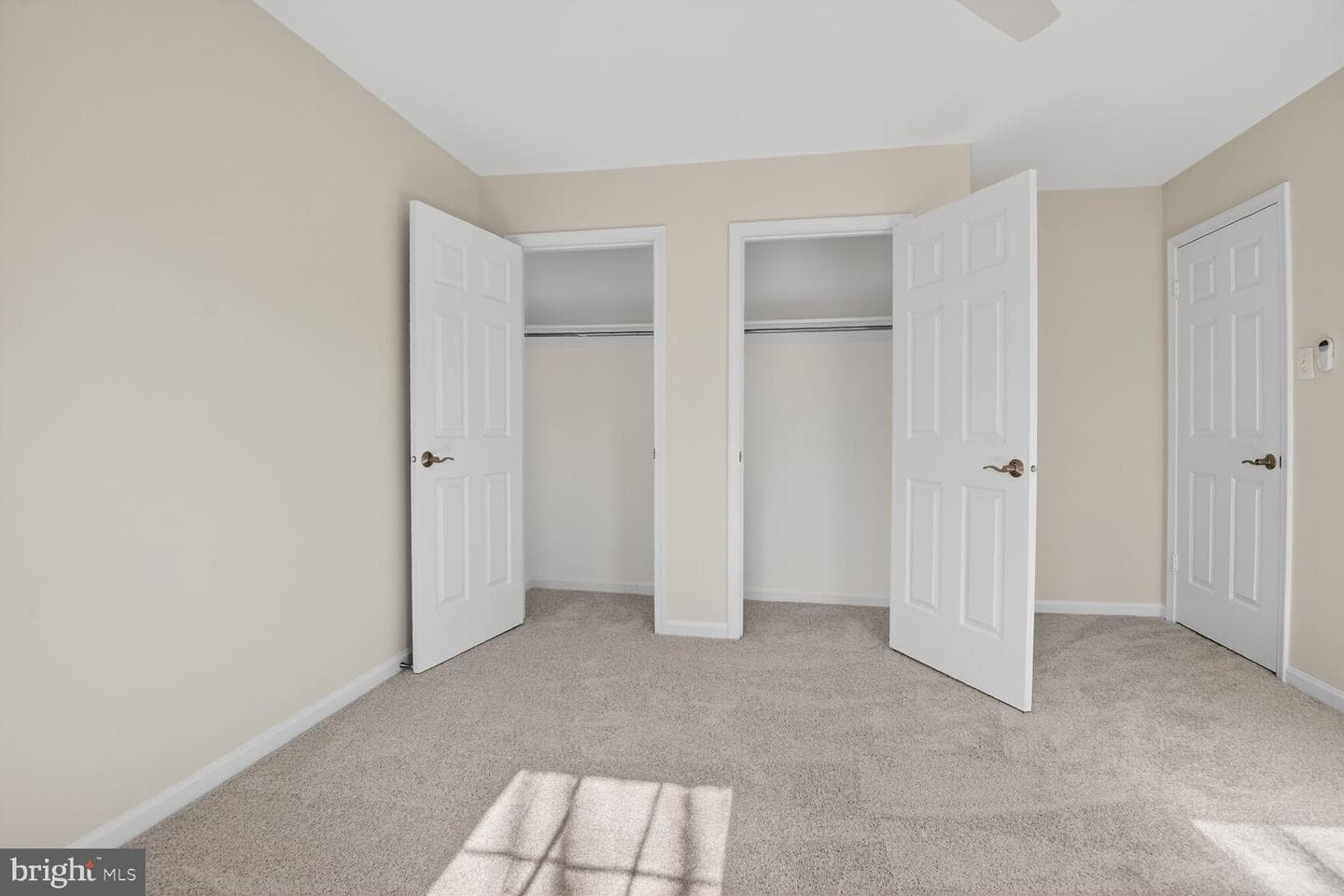 2790 Mansway Drive photo 31