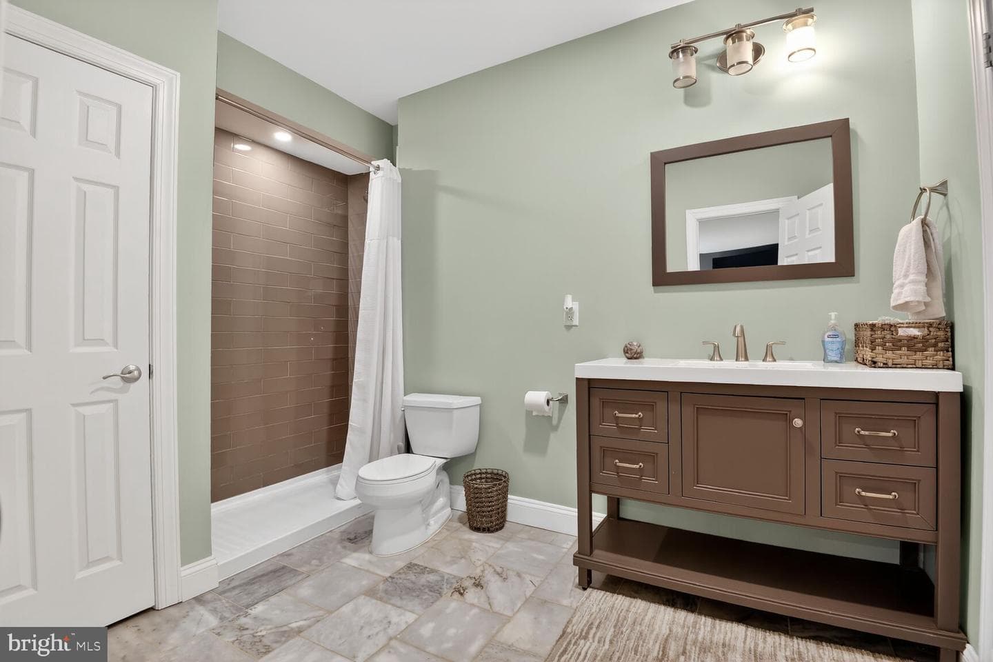 8808 Talbert Road photo 41