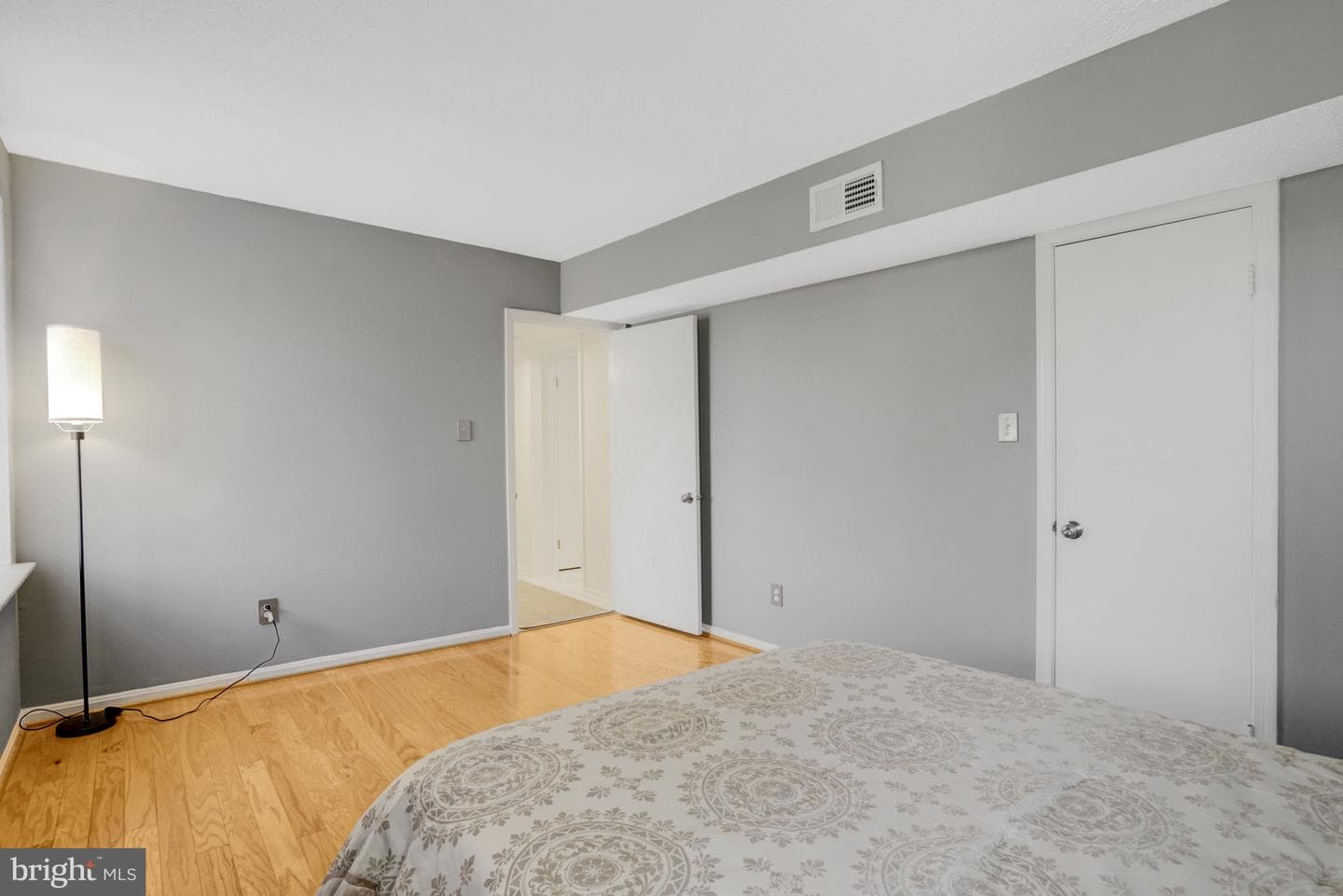 3113 Patrick Henry Drive #533 photo 23