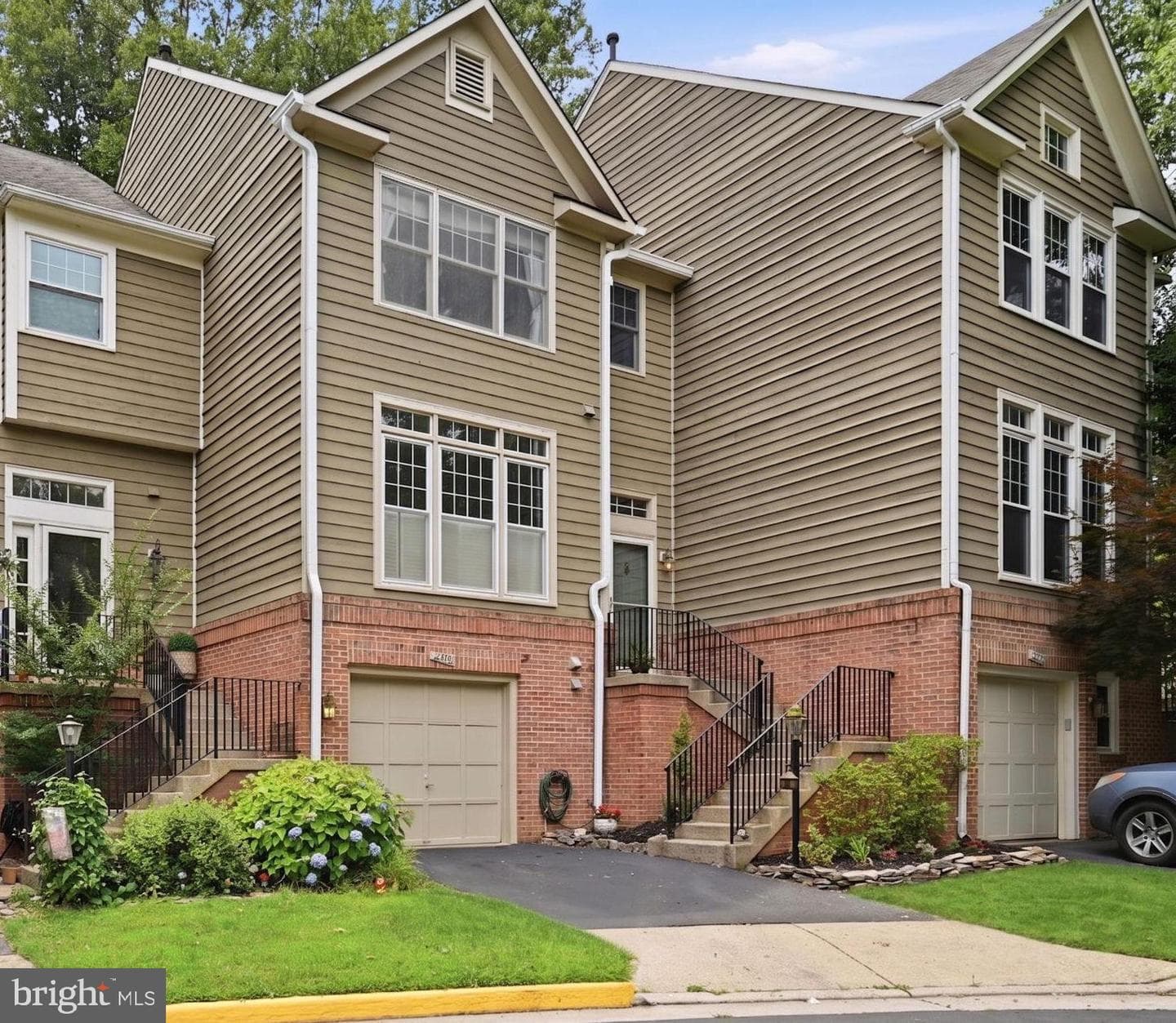 1232 Weatherstone Court photo 3