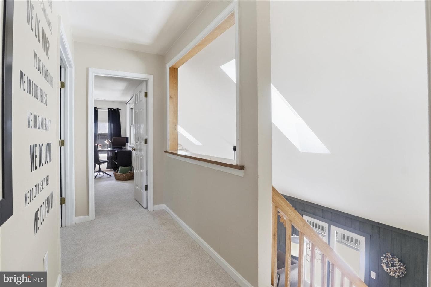8006 Oak Hollow Lane photo 17