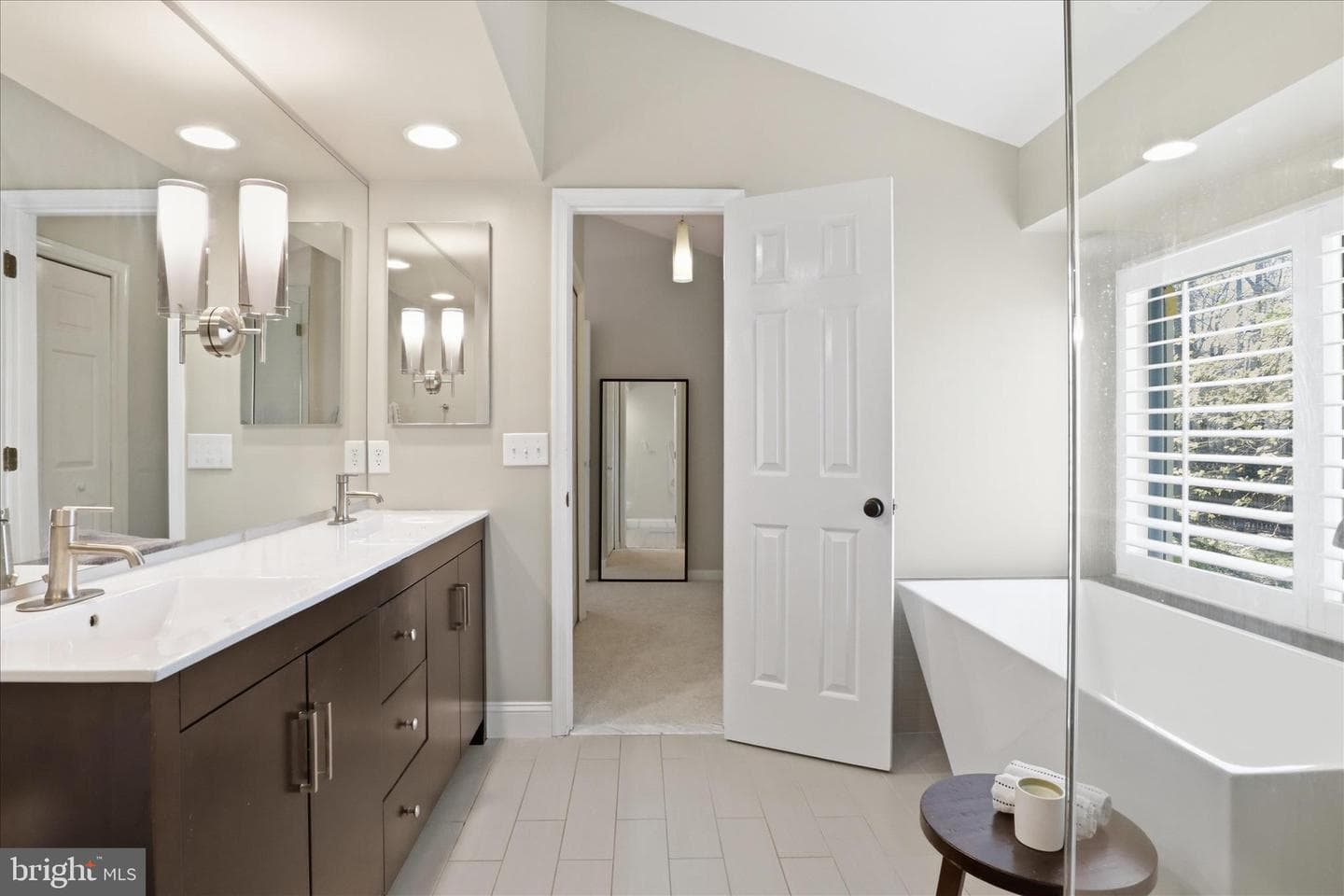 8006 Oak Hollow Lane photo 21