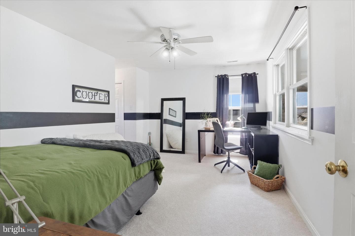 8006 Oak Hollow Lane photo 24