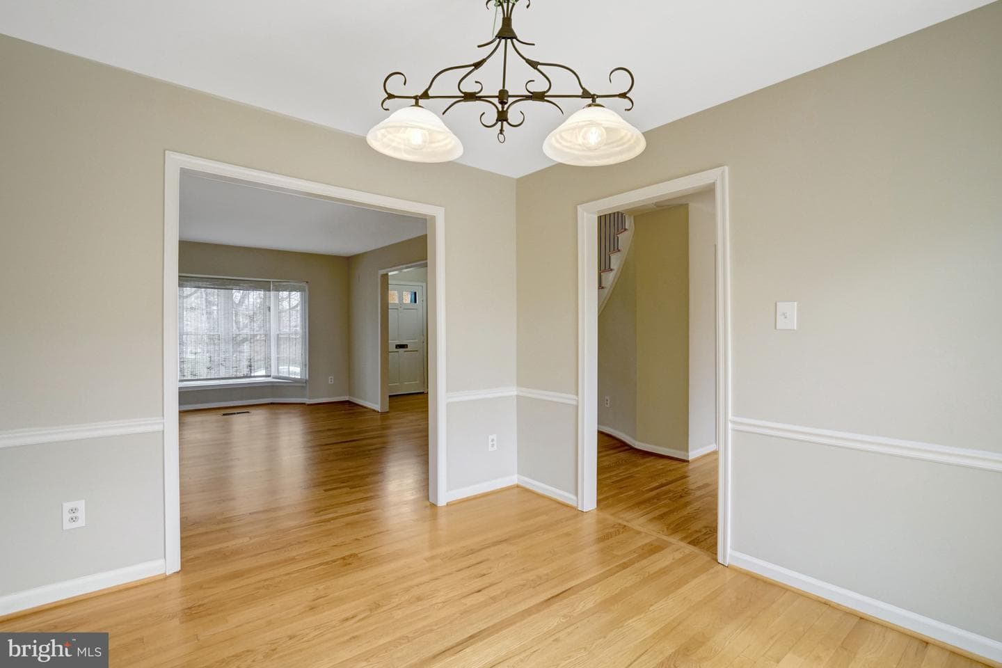 8523 Lakinhurst Lane photo 12