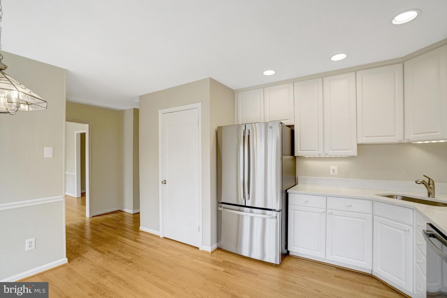 8523 Lakinhurst Lane photo 25