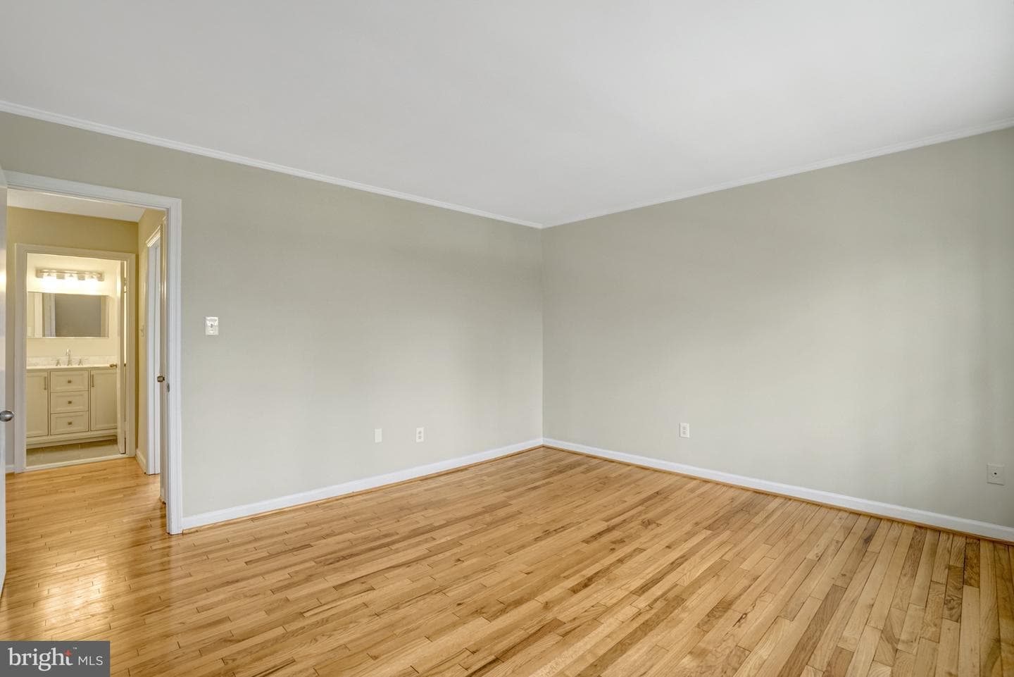 8523 Lakinhurst Lane photo 36