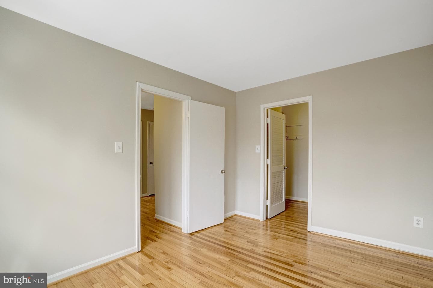 8523 Lakinhurst Lane photo 38