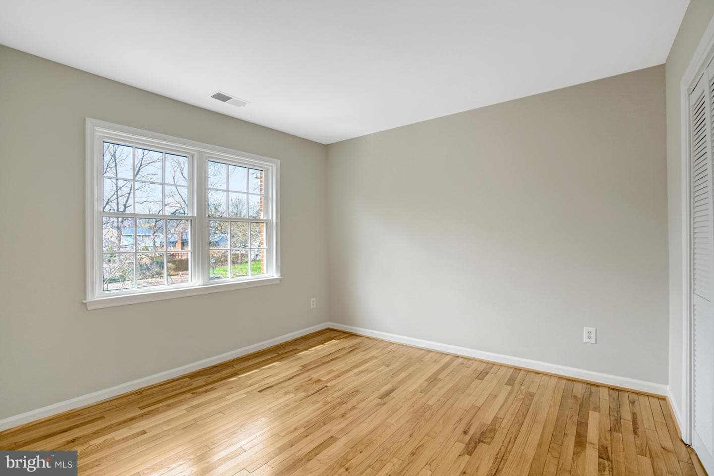 8523 Lakinhurst Lane photo 44