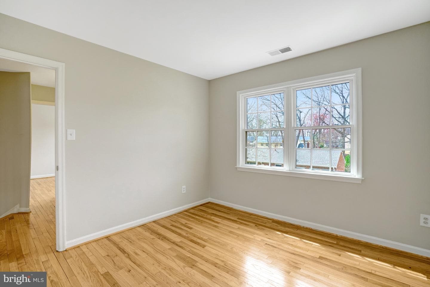 8523 Lakinhurst Lane photo 46