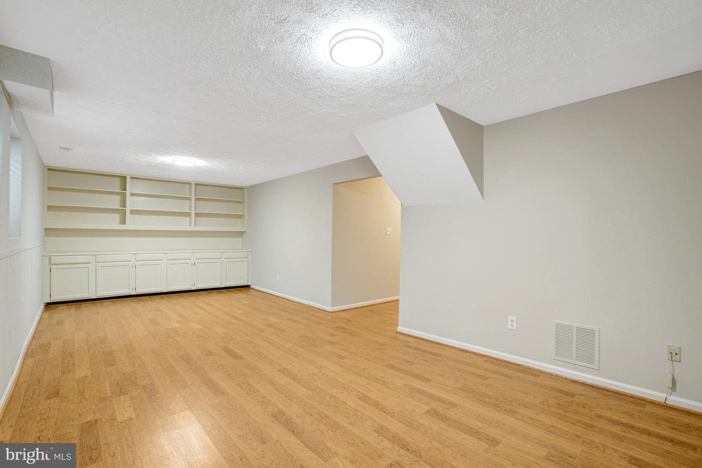 8523 Lakinhurst Lane photo 54